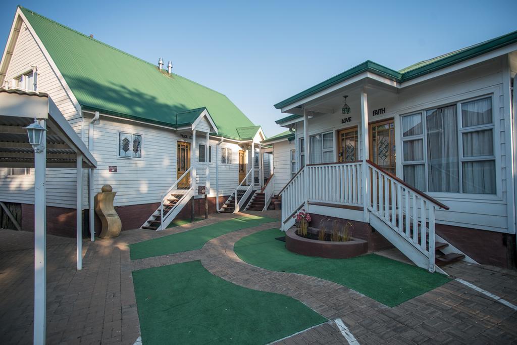Knock Out View Clarens Hotel Exterior foto